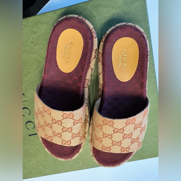 SOLD - Picture 4 of 9